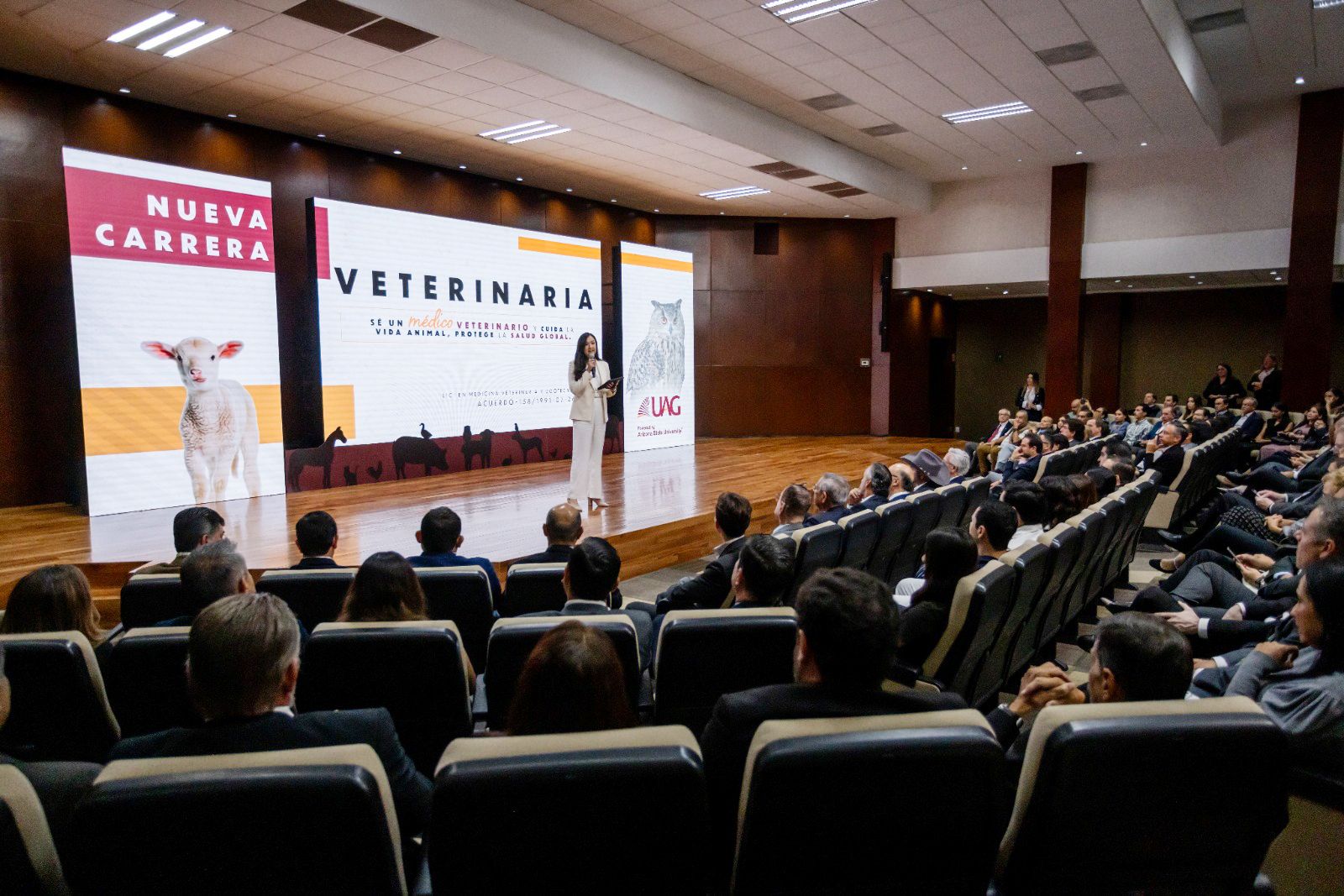 La UAG lanza la carrera de Medicina Veterinaria Zootecnista con un enfoque One Health