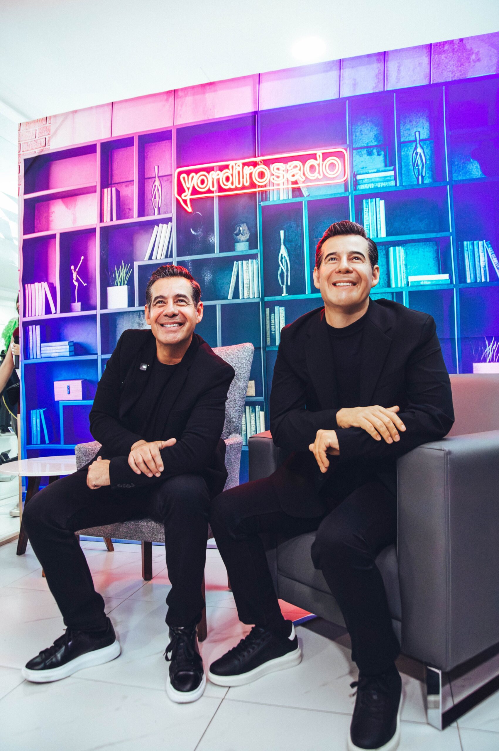 Yordi Rosado inaugura su figura en el Museo de Cera de Guadalajara